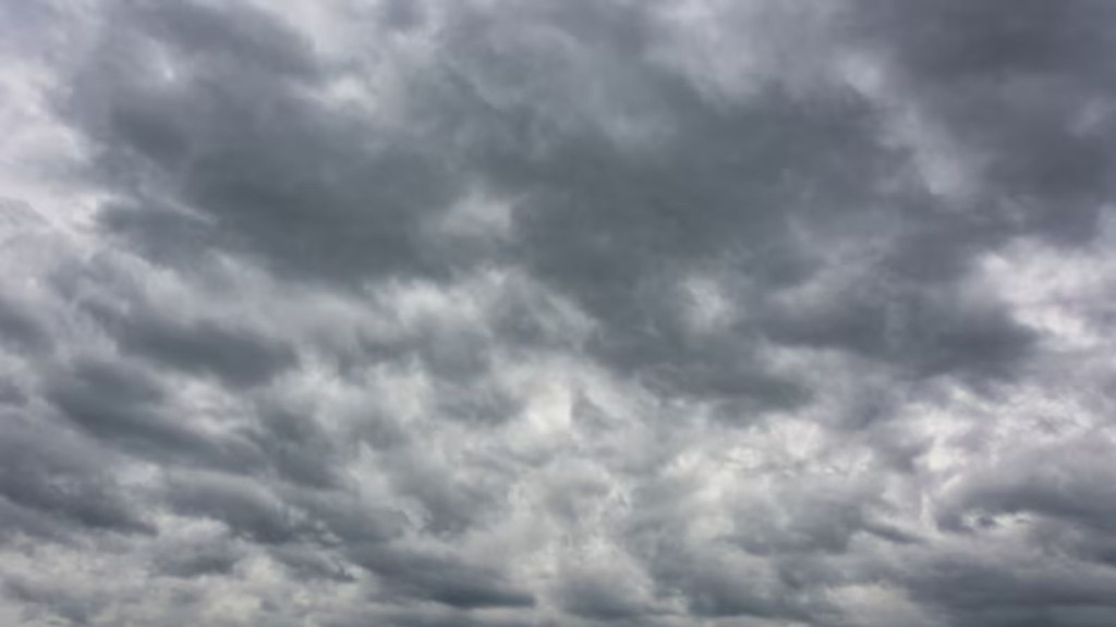 Frente fria chega e leva nuvens carregadas para grande parte do País. Confira