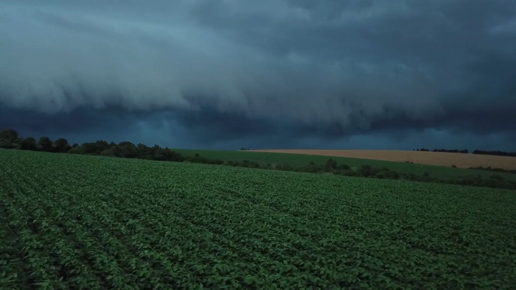 Alerta Meteorológico: frente fria traz chuvas intensas em áreas agropecuárias