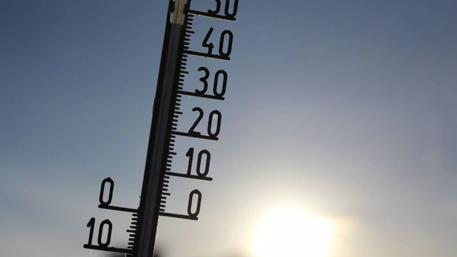 Frente fria dá lugar a temperaturas extremas em agosto. Saiba os detalhes