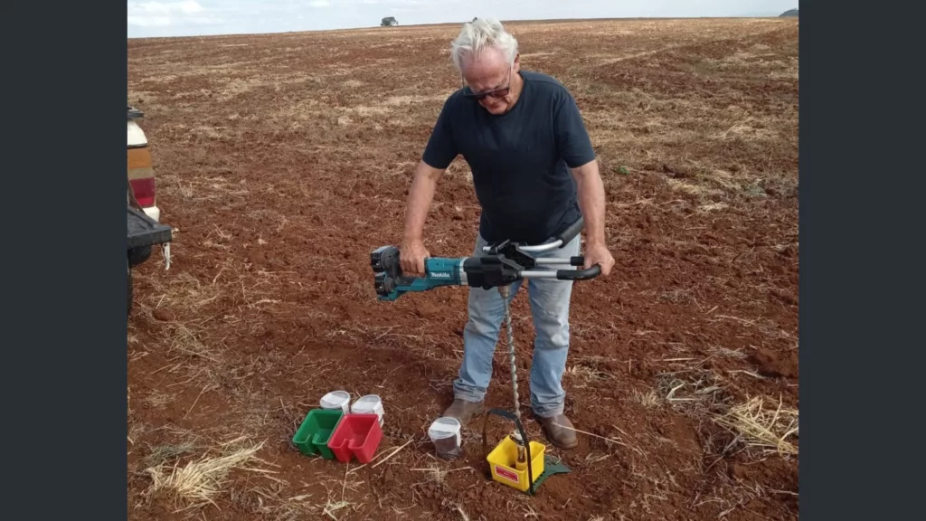 Ricardo Mickenhagen, engenheiro agrônomo, é um dos responsáveis pela disseminação da gramínea em território brasileiro. Foto: Acervo pessoal