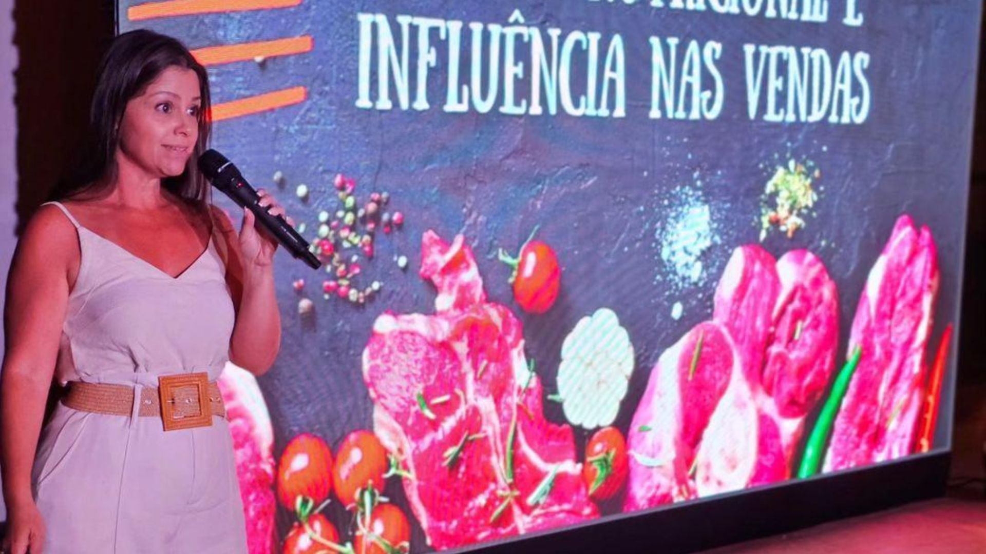 Nutricionista defende dieta carnívora e cuida de ultramaratonista brasileiro de sucesso