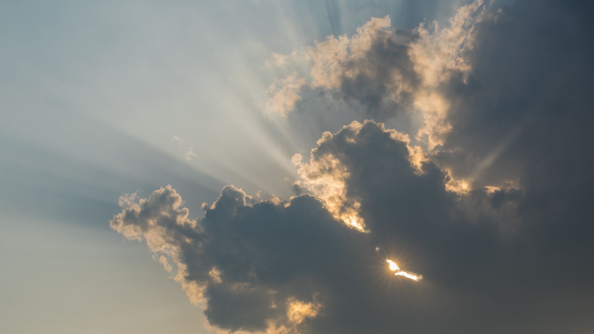 Temporais e calor extremo dividem o clima no Brasil